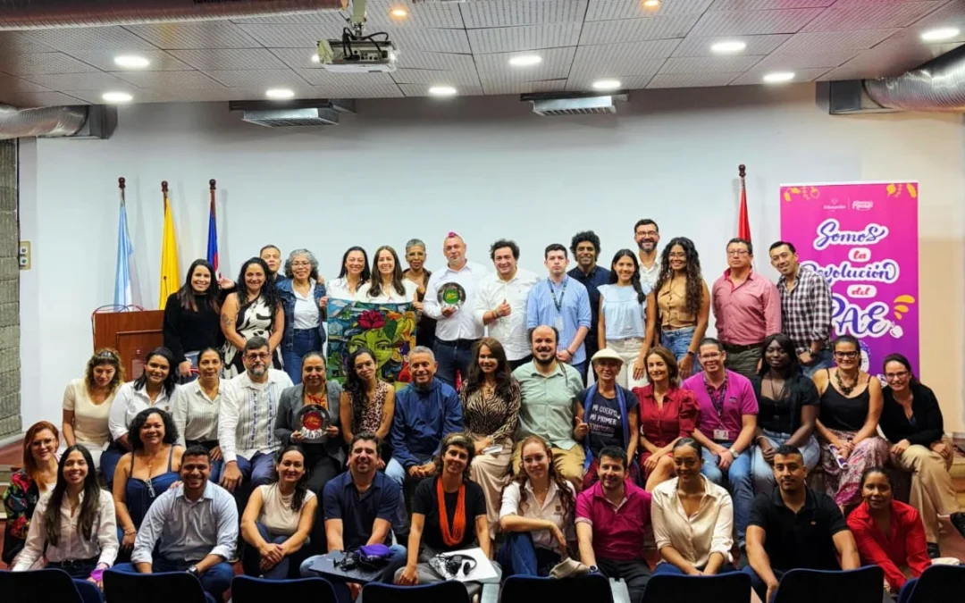 Saberes que Alimentam: aprendizados de um diálogo Sul-Sul por uma política de alimentação escolar na Colômbia